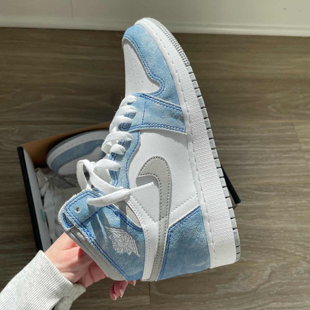 Air Jordan 1 Retro High OG GS ‘Hyper Royal’ Sz 6Y EUC like New - Picture 8 of 16